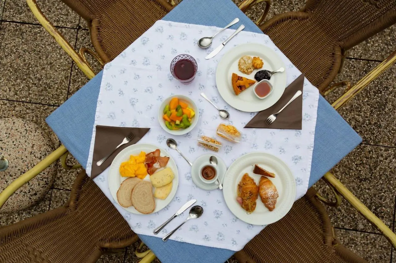 Hotel & Ristorante Baita Dovich Malga Ciapela 3*,